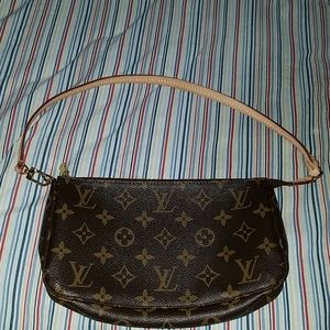 LV purse